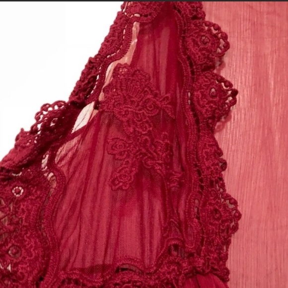 Burgundy Self Esteem Lace Vest - size 5 - Picture 3 of 4